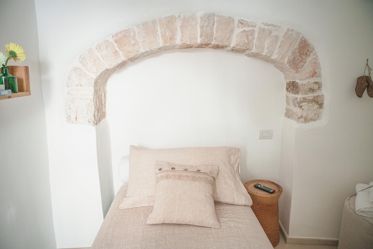 Trullo Essenza-Trulli Anti Charme & Relax Bed & Breakfast Alberobello Exterior photo